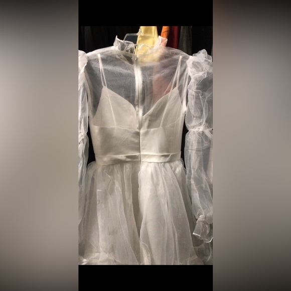 Short Tulle A-Line Wedding dress Long Puff Sleeves High Neck - Picture 7 of 8